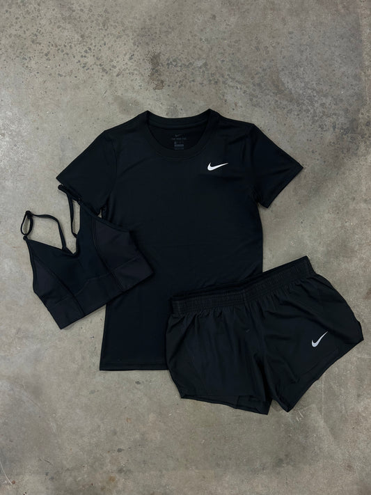 Nike All Black Set - Top / Shorts & Sports Bra