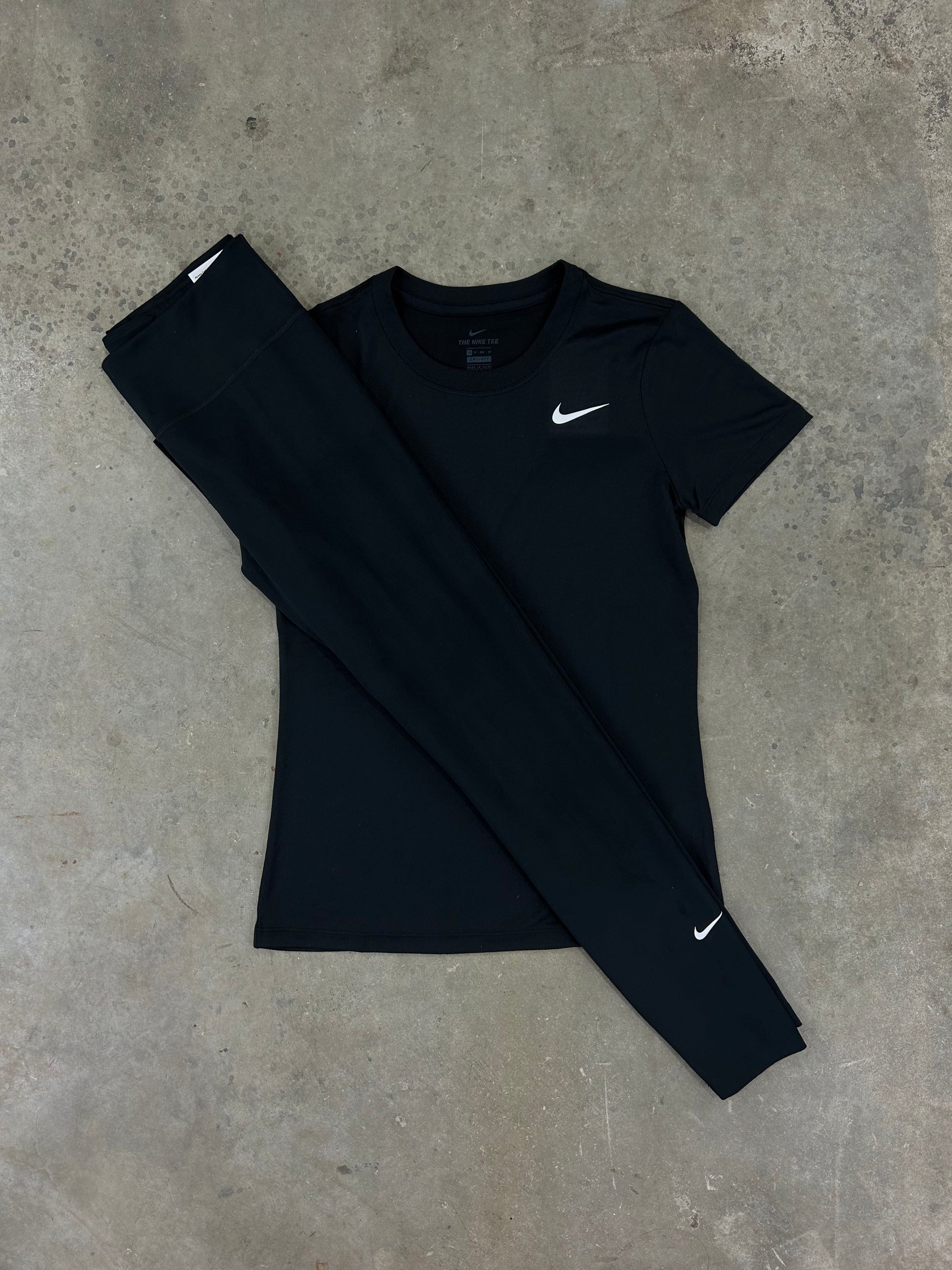 Nike Black Set - T-Shirt / Leggings – ModActive