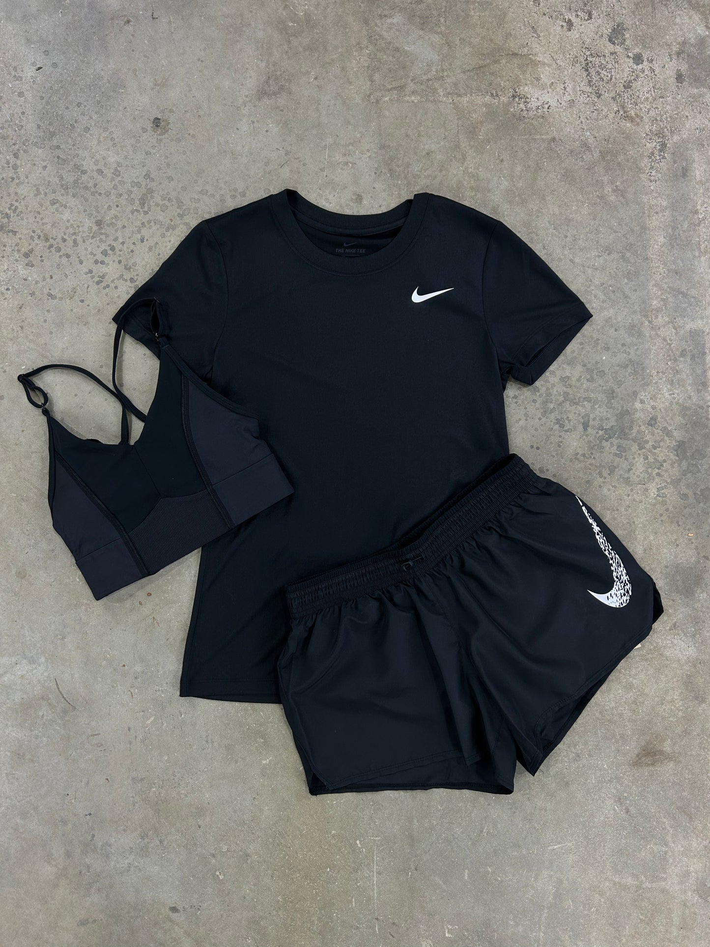 Nike crop top and shorts outfit sale